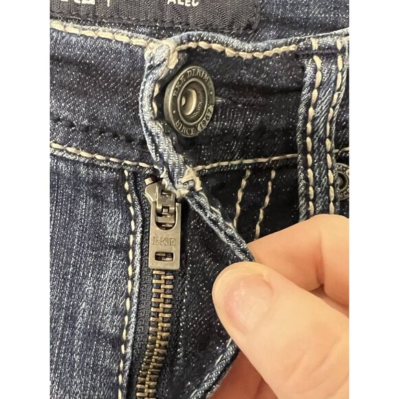 BKE Alec Jeans Buckle Sz 25x30 (27”L) Dark Wash With Fading Straight - Picture 8 of 14